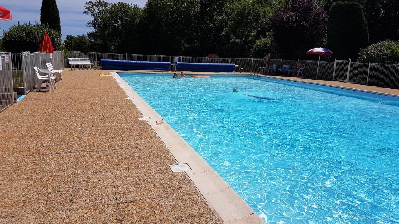 Camping Au Tour De L'Aveyron L'Hospitalet-du-Larzac Exterior photo